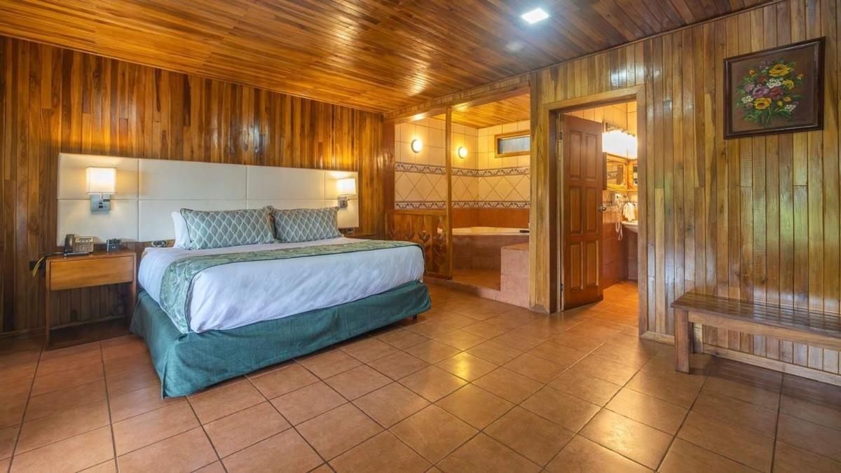 Hotel Heliconia - Monteverde Bagian luar foto