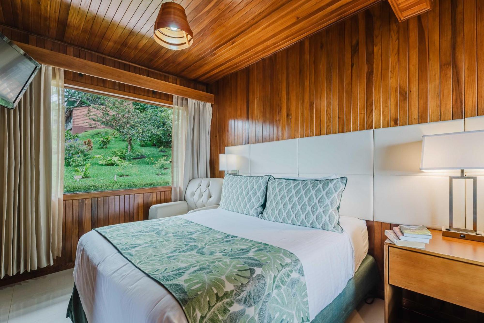 Hotel Heliconia - Monteverde Bagian luar foto